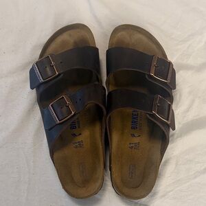 Birkenstock Arizona Leather, Tobacco color. Narrow 41.